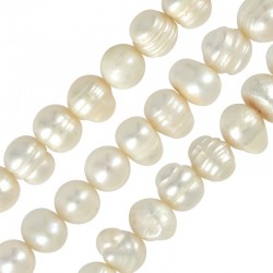 Fresh Water Pearl Bead (8-9mm) (Ø~0.7mm) (~49pcs)