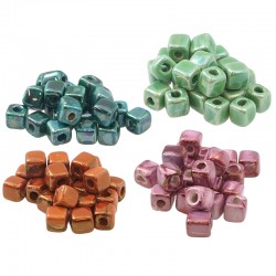 Perle cube en céramique émaillée (~5,2 mm) (Ø1,6 mm)