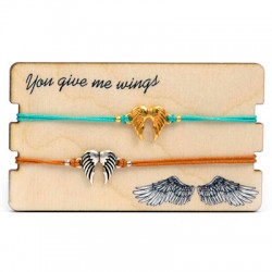 Carte en bois 85 x 50 mm avec 2 Bracelets. Ensemble « Ailes D'Ange »