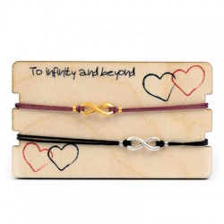 Braccialetti Link&Love con Infinito su Portabracciali in Legno