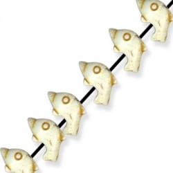 Passante di Howlite Delfino 14x16mm (~18pz/filo)
