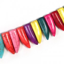 Ciondolo in Howlite Dente 10x30mm (~39pz/filo)