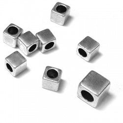 Cubo de Metal Latón 4x4mm (Ø 2,6mm)