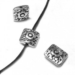 Perle Carrée Aplatie en Zamak 10 x 4.8 mm Ø 1.3 mm