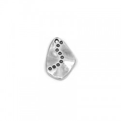 Breloque en Zamak Irrégulière 15 x 22 mm