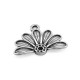 Pendentif demi fleur marguerite en Métal/Zamak 21x13mm