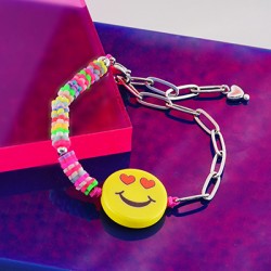 Pasador de Acrilico Cara Sonriente Smile con Corazones 19mm