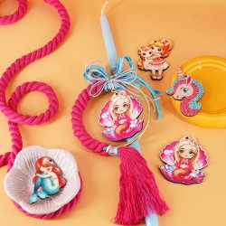 Pendentif en bois Fille avec Poney 49 x 70 mm