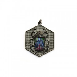 Pendentif en Laiton et Zircon Hexagon Beetle 33 x 30 mm