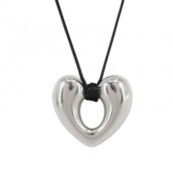 Collar con colgante de corazón abombado abierto de oro y cordón negro