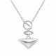 Collar geométrico con rombo metálico y cierre en T