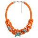 Collar llamativo trenzado en naranja con estrella de mar y perlas