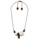 Collier avec Cordon Torsadé et Perles en Bois Blanches