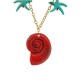 Collier d'été avec coquillage. Étoile de mer et chaîne dorée