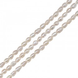 Fresh Water Pearl Bead ~3-4mm Ø0.8mm (~90pcs/str)