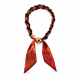 Collana con Sciarpa Rossa, Catena Nera e Perlina Dorata