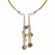 Collier avec Hématite Dorée. Pompons en Chaîne et Breloques en Forme de Pièces