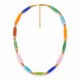 Collier avec perles longues multicolores et perles rondes dorées