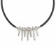 Collana con Barre Pendenti in Argento e Perline su Cordoncino Nero