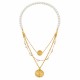 Collana con Perle Bianche e Catene a Monete Dorate