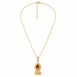 Collier avec émail bordeaux et breloques en forme de pièces d’or suspendues
