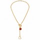 Collar con Detalle en Acero Inoxidable Rojo y Corazón Colgante Dorado