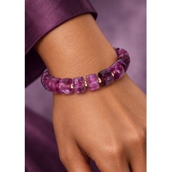 Bracelet avec des Cubes Violets Transparents et des Perles Rondes Dorées