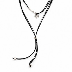 Collar Con Colgante Y Tubo Plateados En Cordón Negro