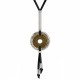Collier avec pendentif rond bicolore sur cordon noir