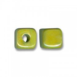 Entrepieza Pasador de Cerámica Esmaltada Cubo 13mm(Ø 5mm)