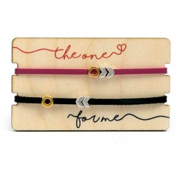 Wooden Card 85x50mm w/ 2 Bracelets Set Arrow Round