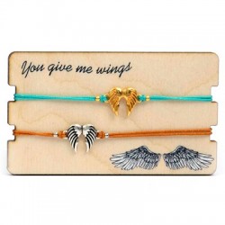 Wooden Card 85x50mm with 2 Bracelets Set Angel Wings