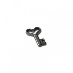 Zamak Lucky Charm Key w/ Heart 9.5x13.7mm