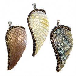 Shell Pendant Angel Wing 26x32mm with Strass