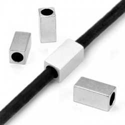 Distanziatore in Metallo Ottone Tubetto Quadrato 5x10mm (Ø 3.7mm)