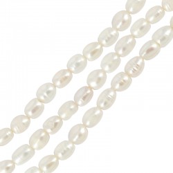 Fresh Water Pearl Bead (~4-5mm) (Ø~0.4mm) (~57pcs)