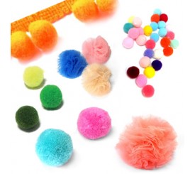 POMPONS & FOURURES
