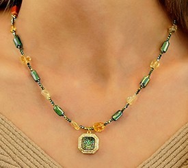 ΝECKLACE W/ SQUARE ZIRCON