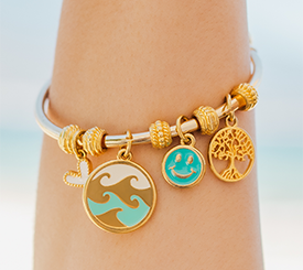 BRACELET W/ CHARMS 