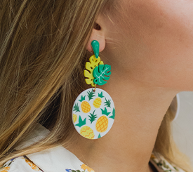 EARRING W/ PINEAPPLE