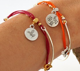 METAL BRACELETS W/ FLOWERS