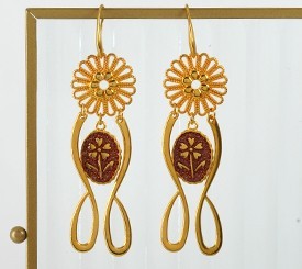 EARRINGS W/ FLOWER