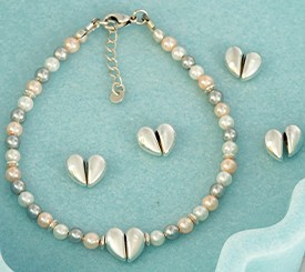 BRACELET W/ SILVER HEART