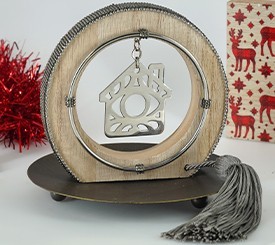 Round Deco w/ House
