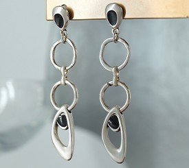 GEOMETRICAL EARRINGS