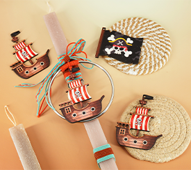 Candle w/ Pirate Boat