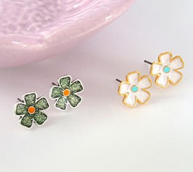 Pendientes con flores