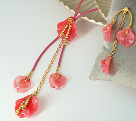 SET W/ ACRYLIC PETALS
