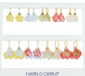 EARRINGS W/ ACRYLIC PETALS