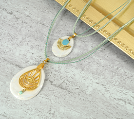WHITE CERAMIC PENDANTS SET